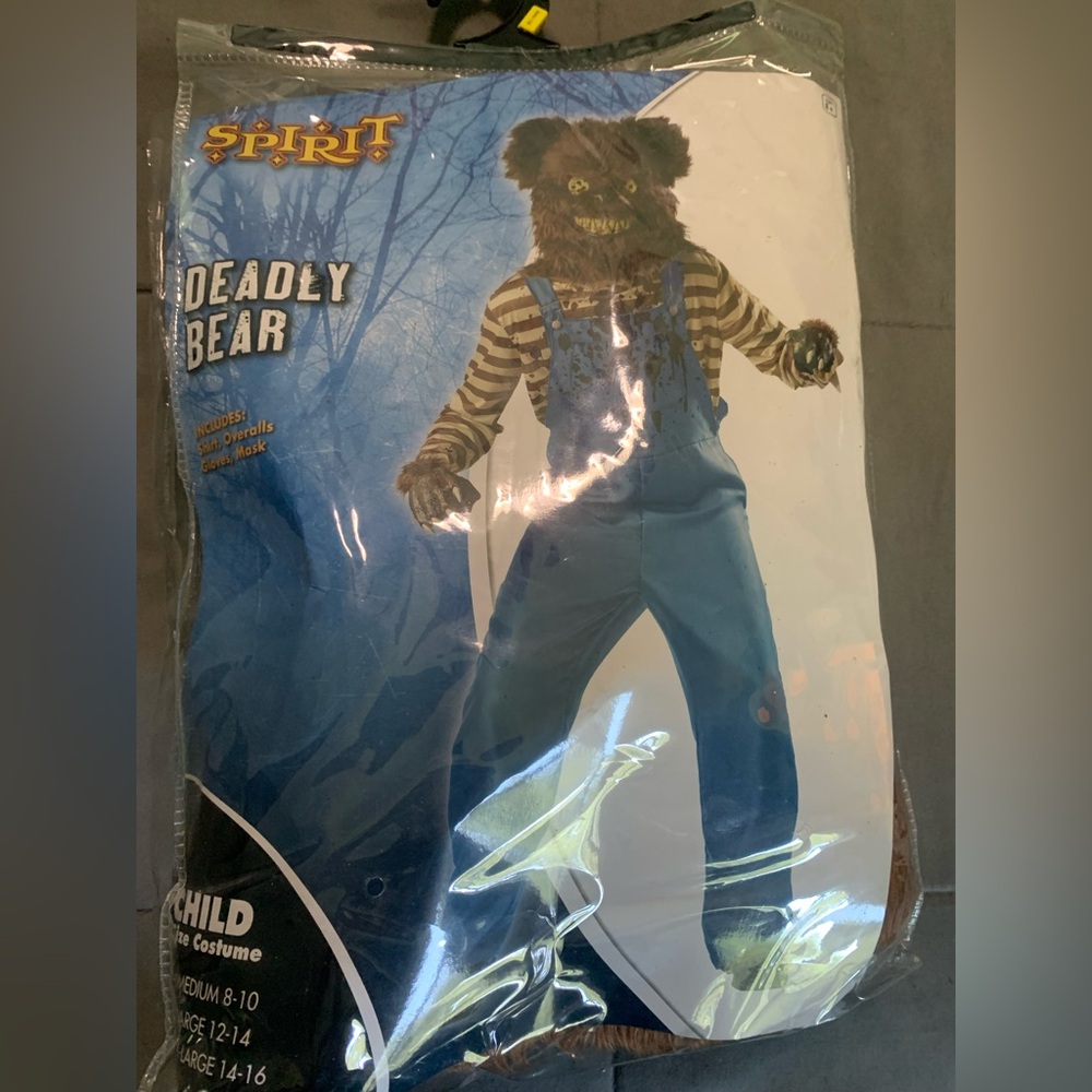 Child’s costume “Deadly Bear”